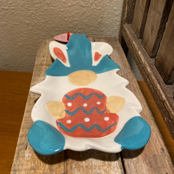 Easter Bunny Gnome Spoon Rest, Gnome Holding An Easter Egg Ceramic Spoon Rest - Picture 10 of 16